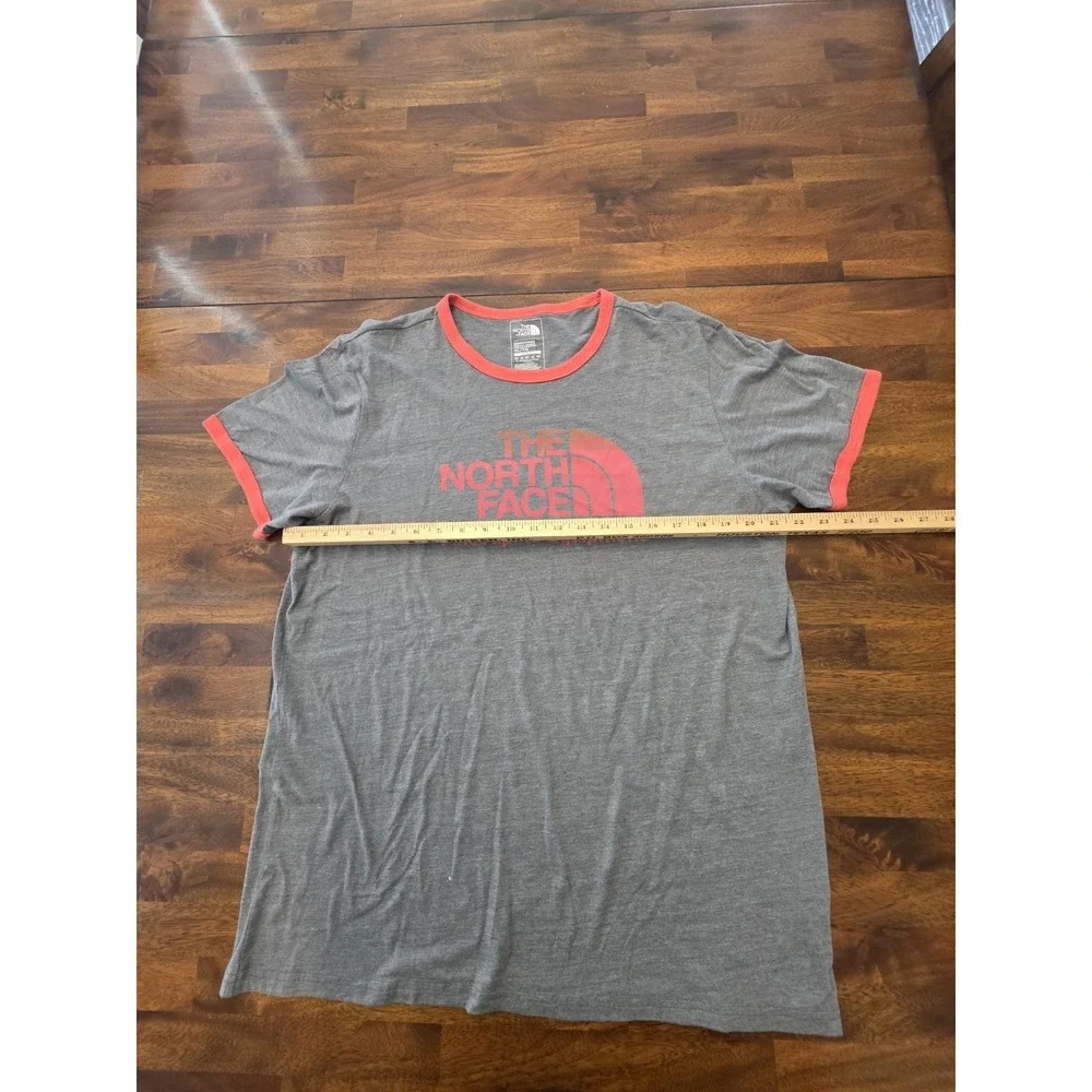 The North Face Short Sleeve XL  Stretchy  Cotton Polyester Sku 15